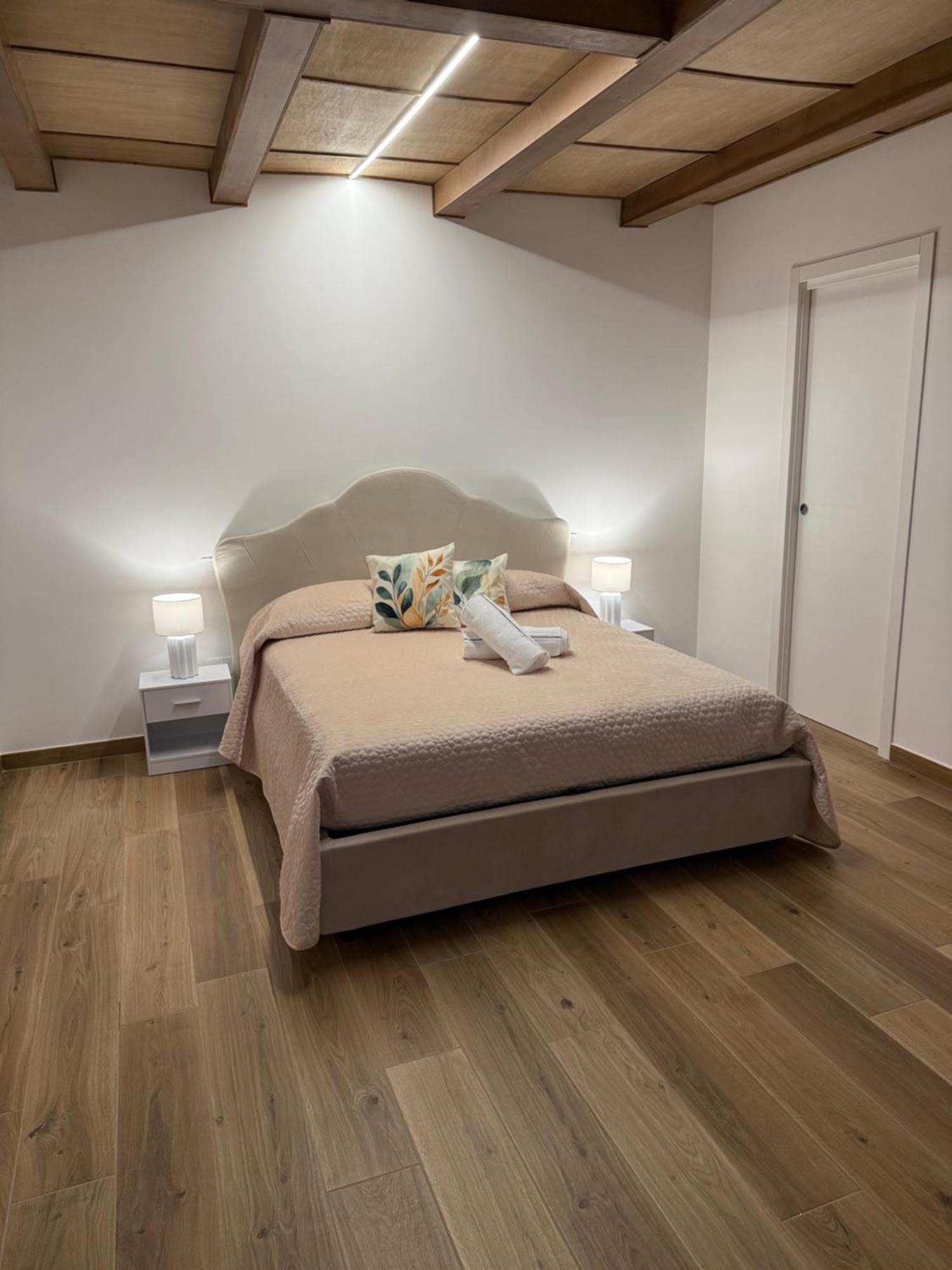 Maraf Rooms Торре-Аннунциата Экстерьер фото